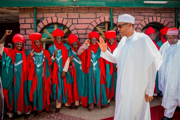presidentngr's tweet photo. His Excellency,visited the Emir of Daura after Jumaat Prayers today. http://t.co/yUjQO8gX1e