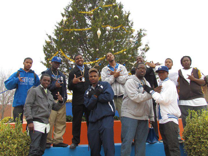 wolfofdena's tweet image. #Fall2010 BE GL EA #Sandz #LBs #FBF
