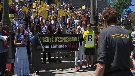 TVASherbrooke's tweet photo. Le troisième anniversaire de l'emprisonnement de Raïf Badawi a été souligné à Sherbrooke http://t.co/Lqr57TkytP http://t.co/WQUL0W8TyE