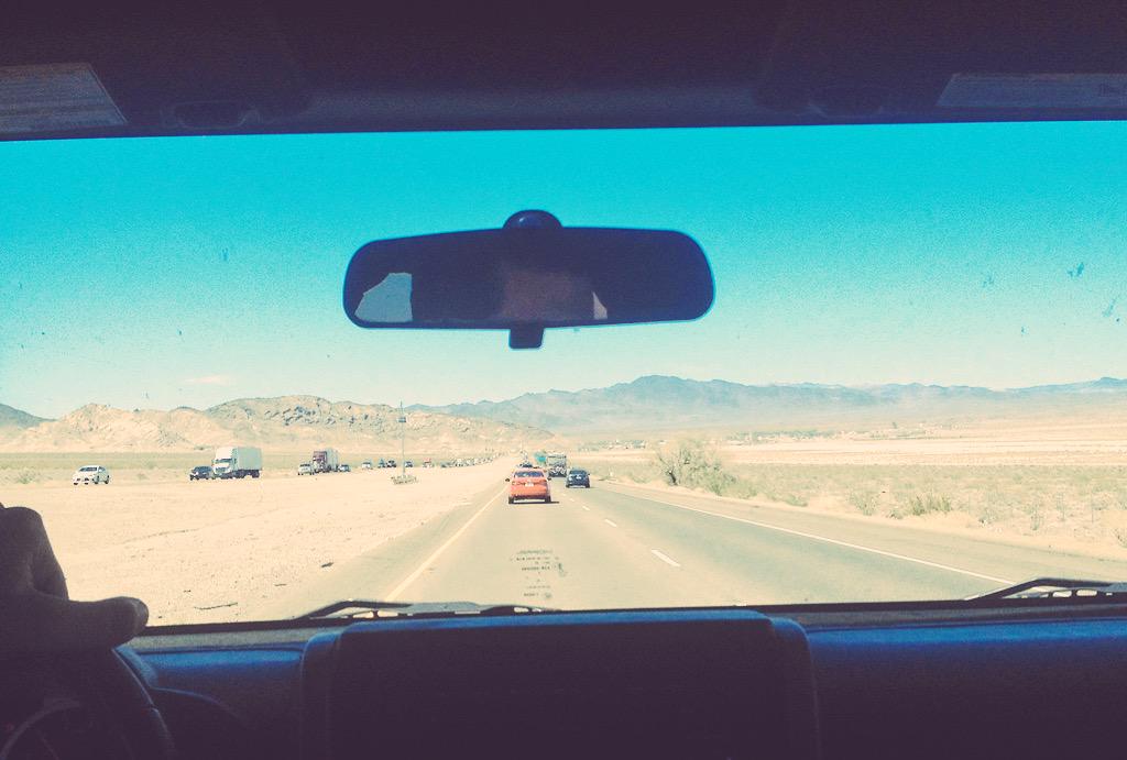 officialmocki's tweet photo. Road trip soundtrack brought to you by @GradesOfficial @CassLowe http://t.co/UkiLzRbpif #KING http://t.co/8B5fPuJ1PF