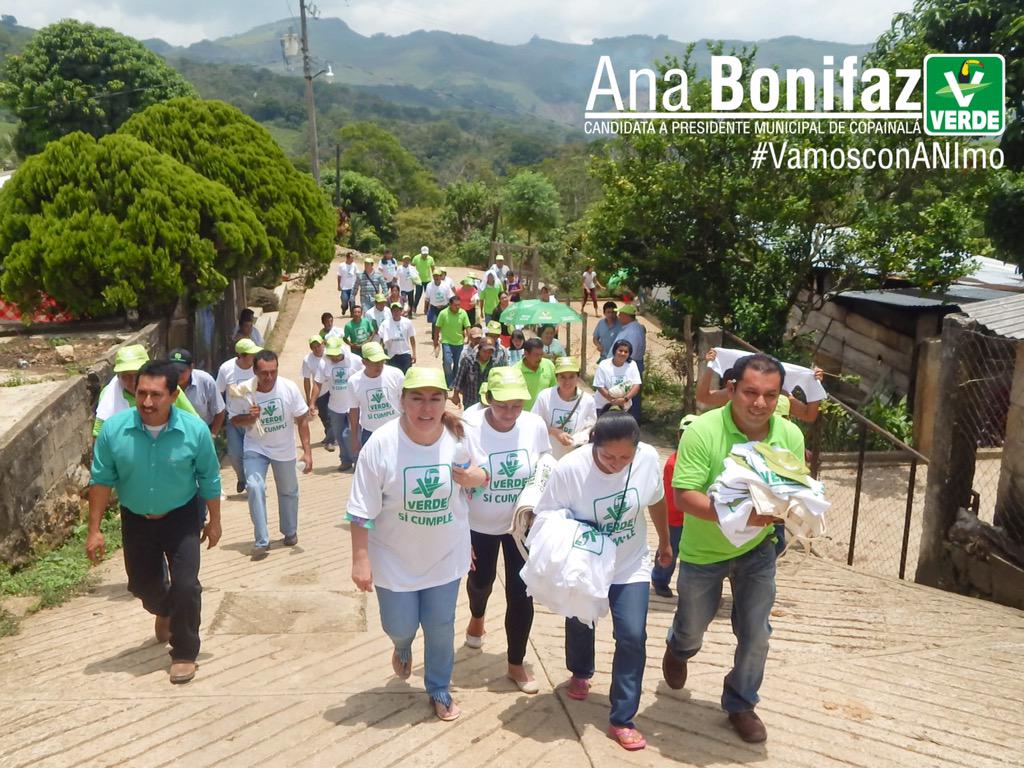 anibonifaz's tweet photo. Ayer caminando por las calles de la Ribera Agustín de Iturbide en Copainalá
#VamosConANImo #VamosVerdes http://t.co/cBRlRWmsbe