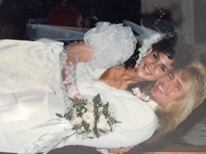 My husband of 29 yrs suddenly passed away June 4,at age of 63! I've been in morning since that day! :((((((((😪