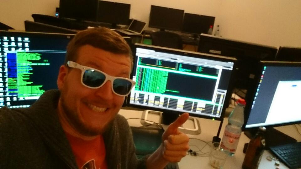 SalzStreuer89's tweet image. Feierabend! #overtime #sysadminstuff