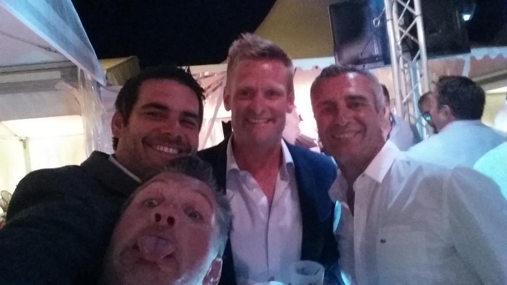 lartot's tweet photo. Big party @smarconnet @yanndelaigue @iainbalshaw #ovalgreen http://t.co/NOfCIlZn7m