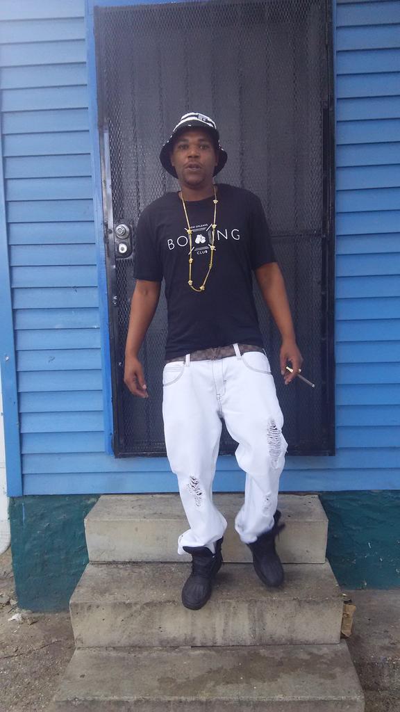 pwit_records's tweet photo. Possession With Tha Intent Founder http://t.co/Q2Mcyg1YuS