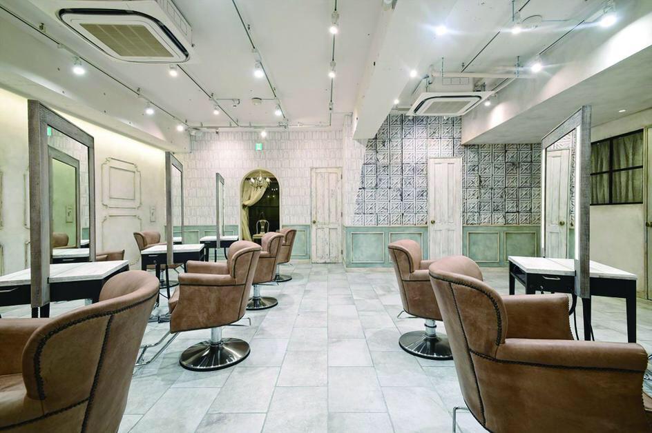 表参道ガイド Roi 表参道駅b1出口より徒歩3分 有名芸能人やモデルも通う人気サロン こだわりのピコトリートメント ピコカラーで雨や湿度で傷んだ髪ともおさらばです ๑ ᴗ و 表参道ガイド Http T Co U22p00p9ji