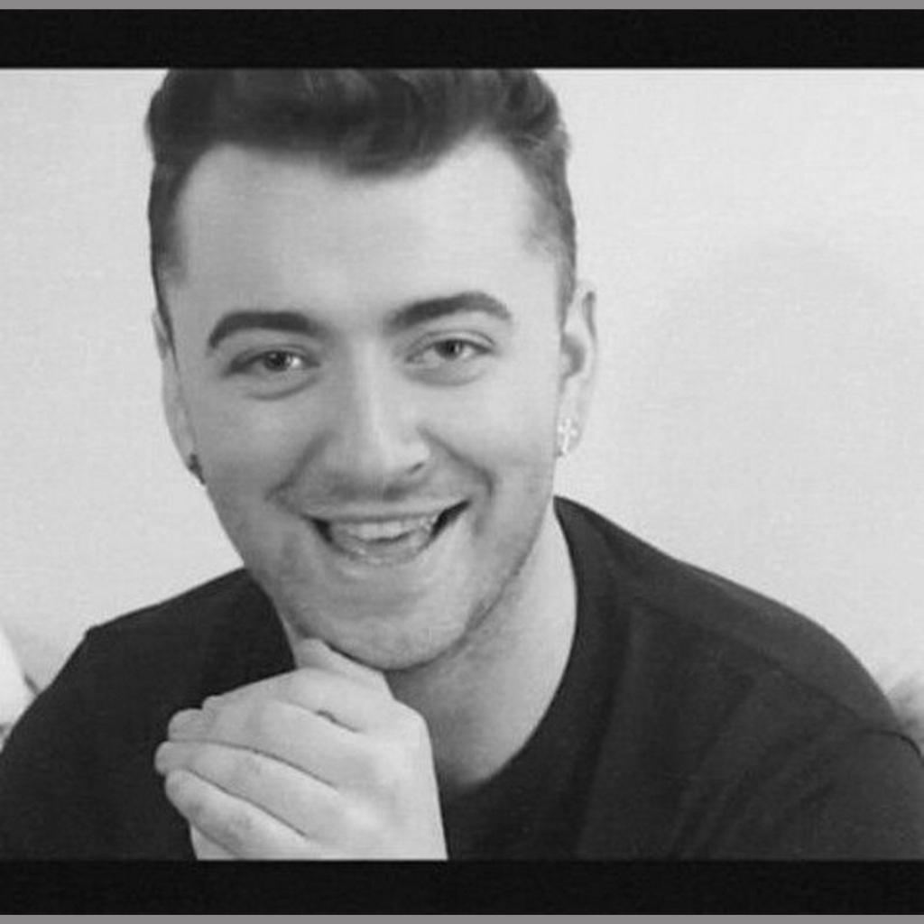 LITTLE__SAILOR's tweet photo. VOTE FOR SEXY SAM TWEET #SamForMMVA ..... http://t.co/1uWH0vYBrH