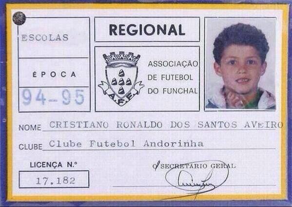 Resultado de imagen de cristiano ronaldo young