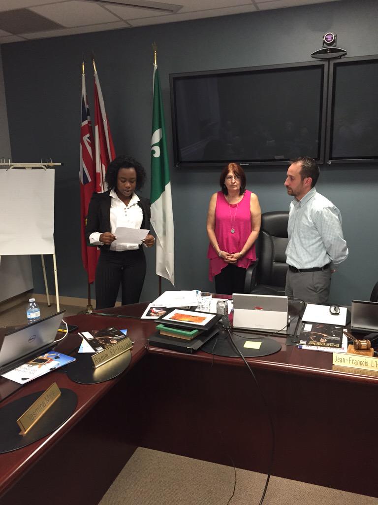 Redgy Georges, notre nouvelle élève conseillère est assermenté à la rencontre publique!