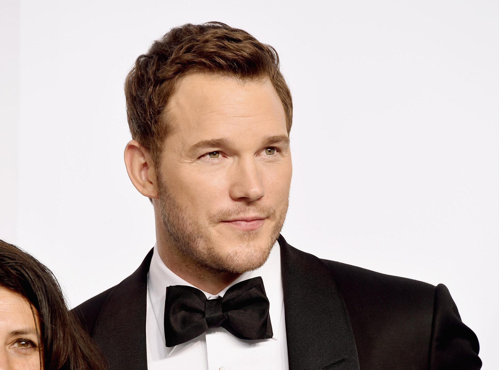Happy birthday to the raptor whisperer, the galaxy s guardian, & the frontman the one & only Chris Pratt! 