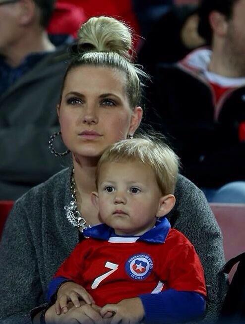 Ibuknya? RT <a href="/my_supersoccer/">SuperSoccer TV</a>: Lucu banget, jadi pengen gendong
#SuperSoccerGoesToCopaAmerica