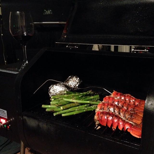 Have you ever had wood fired  lobster tails?? This is the ONLY way to cook em'! #lobster #… ift.tt/1Gxtf2a