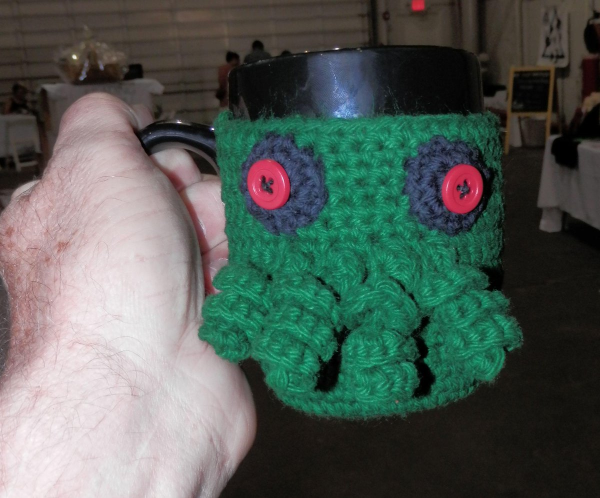 JohnRMoffitt's tweet photo. #PopShopHouston Of course @cultgrrrl had some Cthulhu art, but hadn't brought too many pieces. http://t.co/ouJ9YYm9Gb