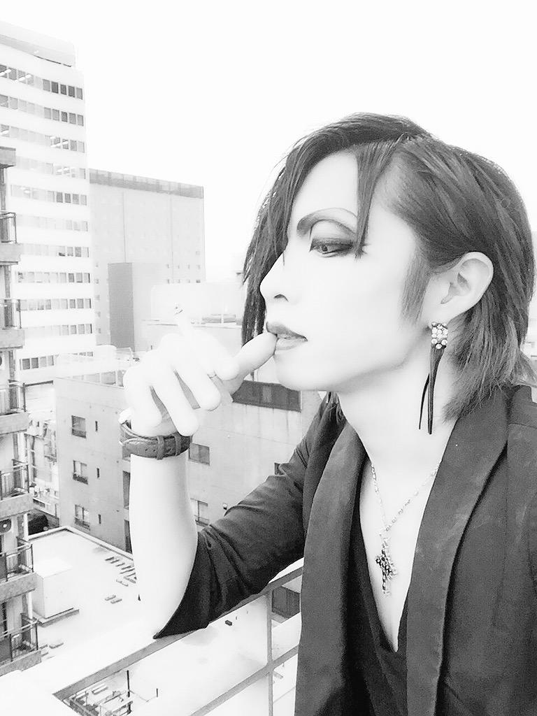 Initial_L_yuuki's tweet photo. 鹿児島、昨日はありがとう。

Twitterを書く余力も使い切ってしまった。

それくらい熱い夜だった。

鹿児島を去り、本日は熊本です。 http://t.co/D3gAmKjWRV