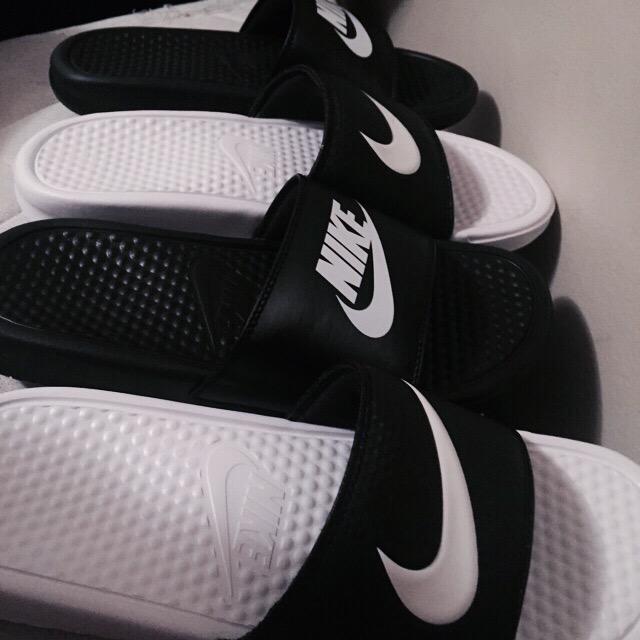 couple slippers nike