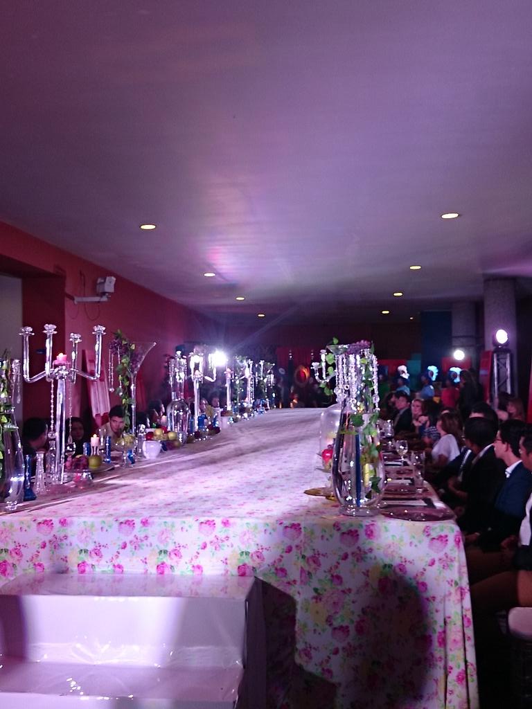 UKinElSalvador's tweet photo. #Fashionisgreat #BritishWeek2015 @HMAGarside @RossembergRivas http://t.co/BCsk17zy9R