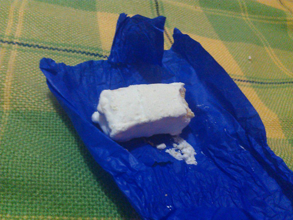 DerpyCamDFG's tweet photo. @MonsterDroiid comiendo ponquesitos mientras veo el director de monster :3 oie me RiCo See ve..... http://t.co/LhncuyRM1A