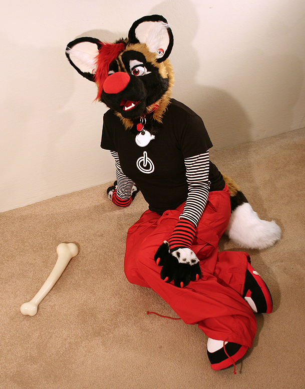 ArtSloth's tweet photo. #fursuitfriday #notjusthalf http://t.co/ExcGrtnHEz