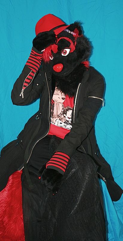 ArtSloth's tweet photo. #fursuitfriday #notjusthalf http://t.co/ALIXvS0P2R