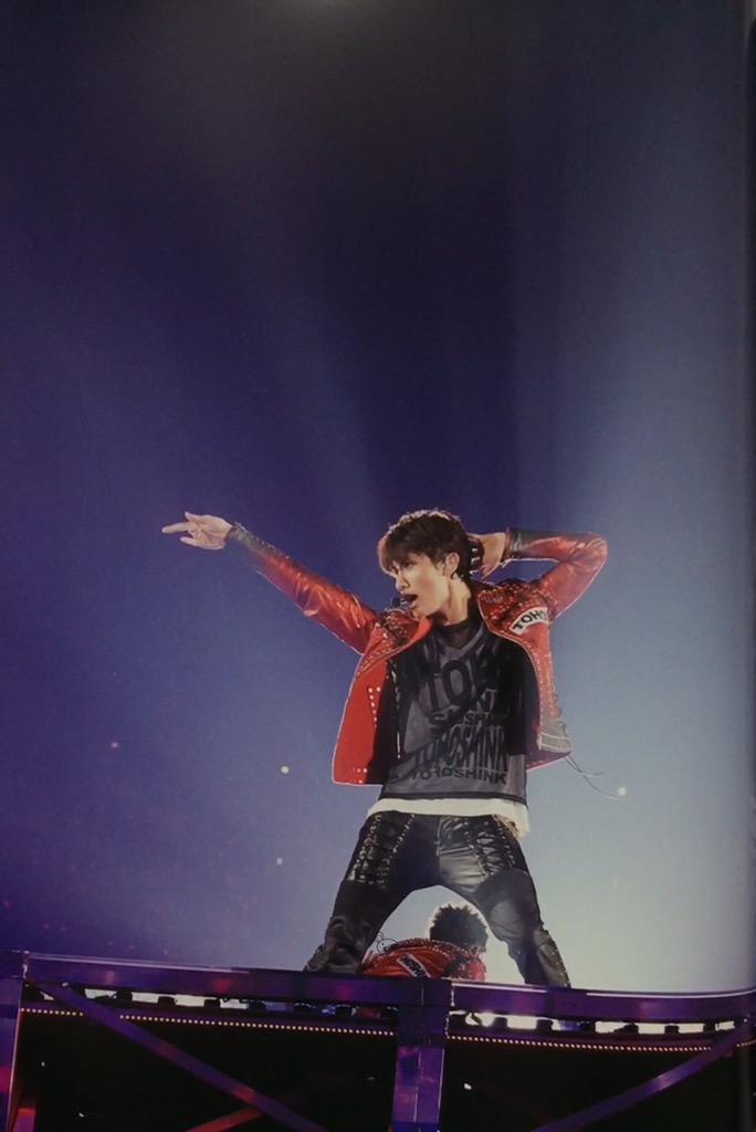 Scans] 「Tohoshinki LIVE TOUR 2015 ～WITH～」Live Photobook