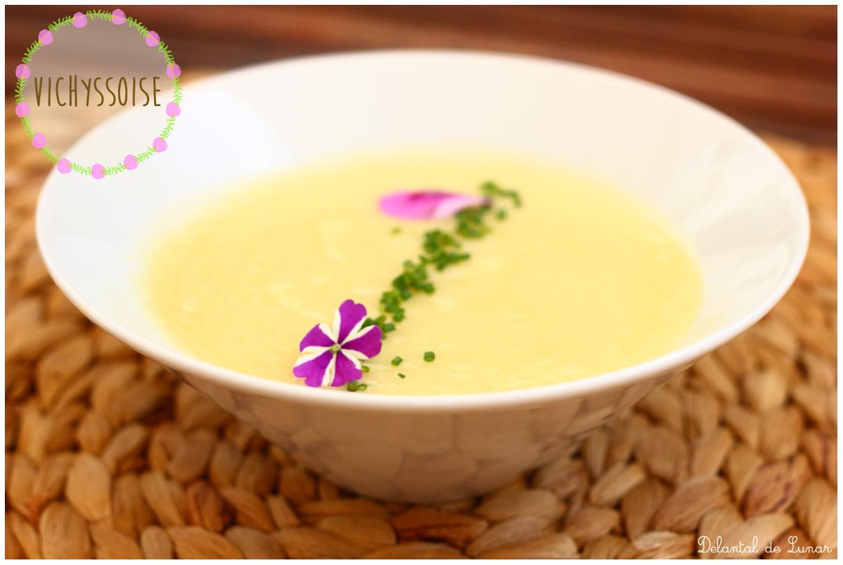 DelantaldeLunar's tweet photo. Para hoy una rica crema traida de los recetarios más tradicionales :) http://t.co/WE9vTXKxZQ http://t.co/4OIXUdJiNe