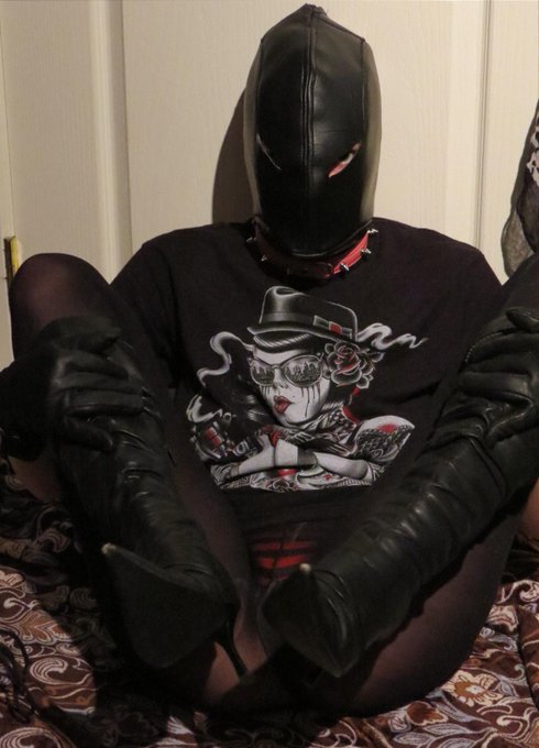 &clubs; by @EncasedFace - http://t.co/JBGxocuccv @manyvids #manyvids #camgirl http://t.co/mZEoBJkDTk<a class="tags" href="/tag/encasedface">@encasedface</a><a class="tags" href="/tag/manyvids">@manyvids</a><a href="/tag/camgirl"class="tags"><span>#camgirl</span></a><a href="/tag/manyvids"class="tags"><span>#manyvids</span></a>