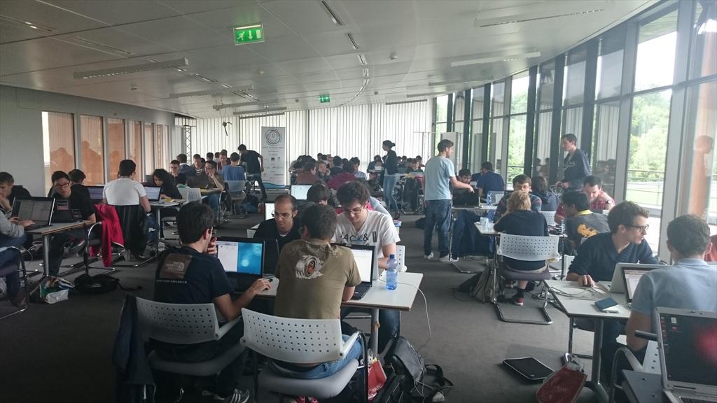 7 a.m - Let's the Challenge begin ! Good luck to everyone ! #DSG15