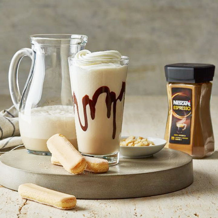 NESCAFE's tweet image. Espresso yourself with a refreshing frappe recipe #startmaking
bddy.me/1fnl8MK