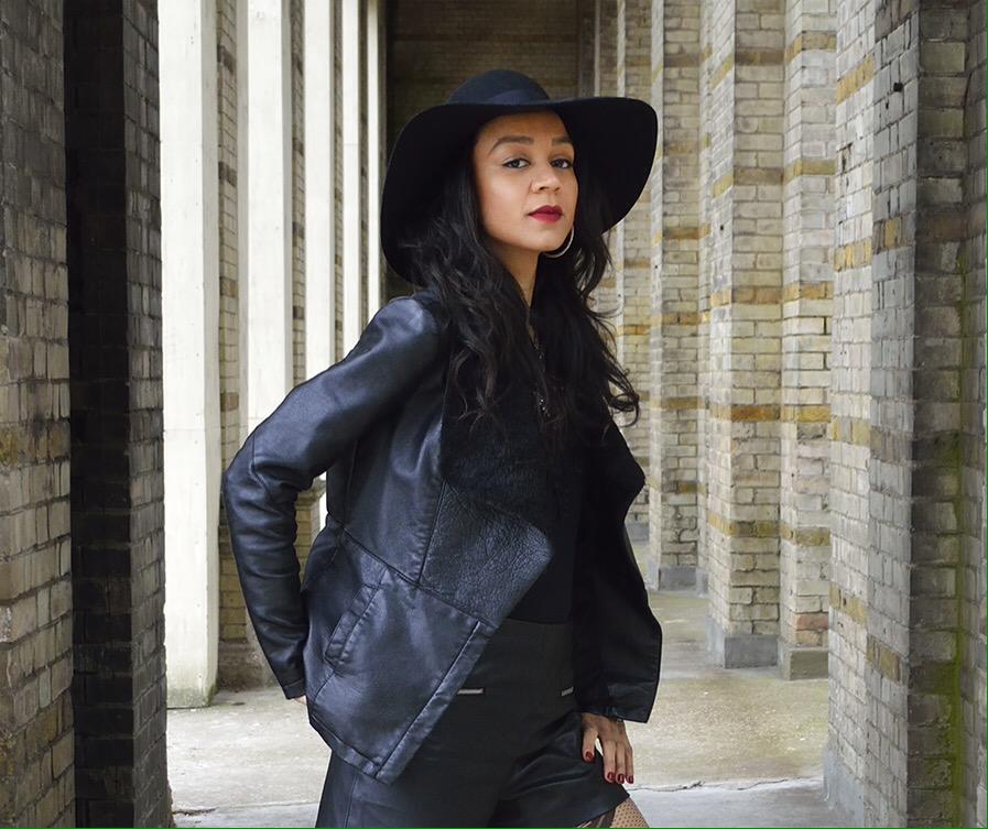 sharlettepromo's tweet photo. @Dynamite_Manage Hi!Pls checkout @SharletteK's cover of TheCure #Lovesong http://t.co/DqLakBqpAG #Follow #SUBSCRIBE 😉 http://t.co/u1q6noUah7