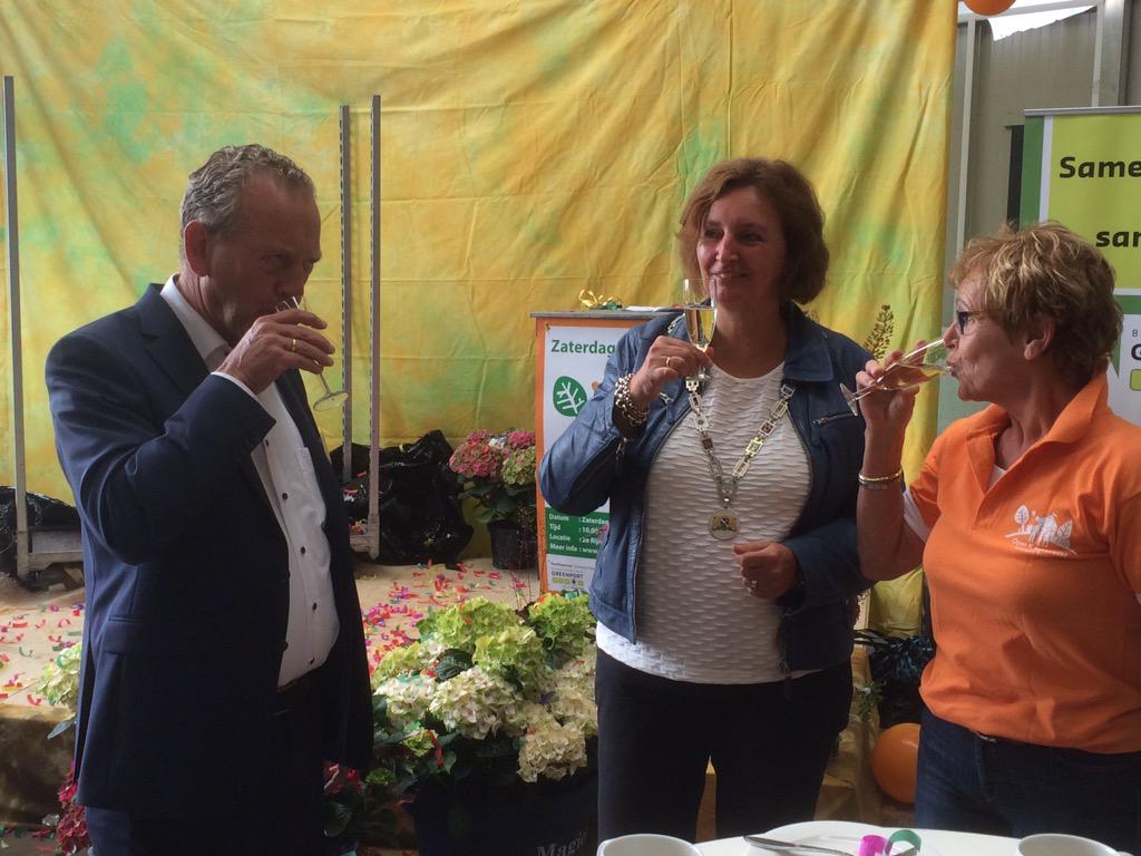 Burgemeester Spies opent Open Kwekerijdag in Boskoop en doopt een nieuwe Hortensia "Boskoop Beauty" @KolsterBoskoop