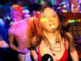 GrindDailyTweet's tweet photo. Panic! at the disco #GoodBandNamesBadFirstDate #GrindDaily http://t.co/eYPyMa7p8j