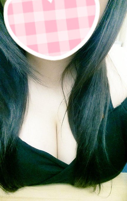 松崎なな’s pics and videos