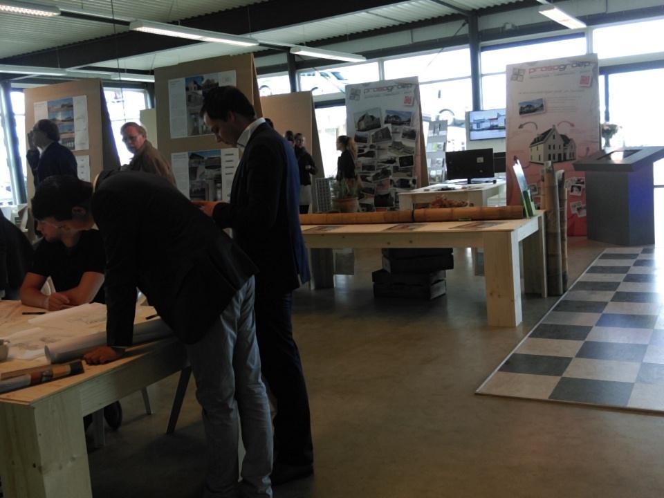 PeterKlemann's tweet photo. #dvda 2015 Zeeland in volle gang! Nog op en tot 5uur http://t.co/JZZ8RPSPz4