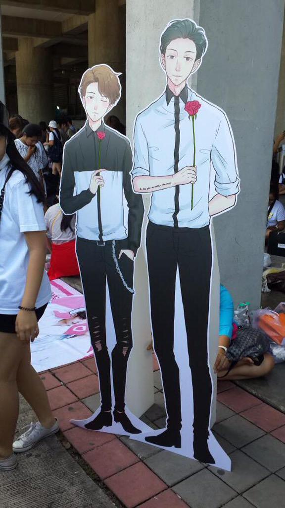Kjikim94's tweet photo. แฟนตปท. รู้สึกชื่นชอบในผลงานที่คนไทยทำออกมา  ขอบคุณเจ้าของภาพด้วยนะครับ #EXOluXioninBKK http://t.co/glne3i1I7w
