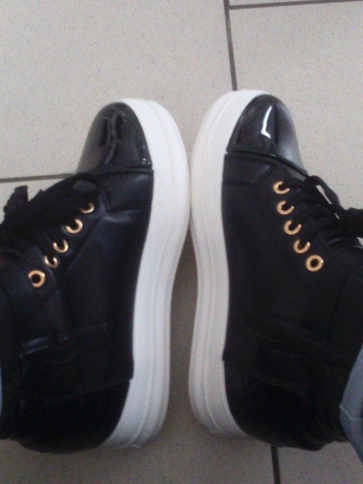 leadavidd9's tweet image. Nouvelle chaussures