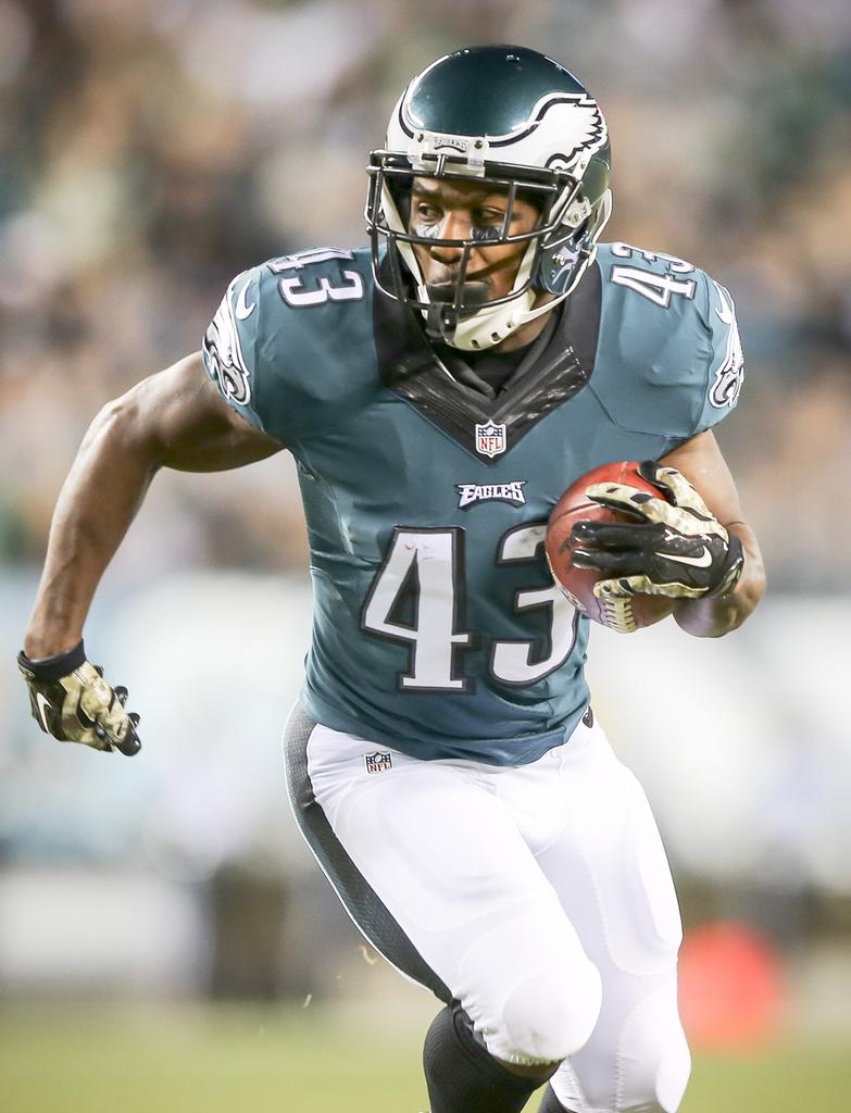 Happy birthday to Darren Sproles ( 