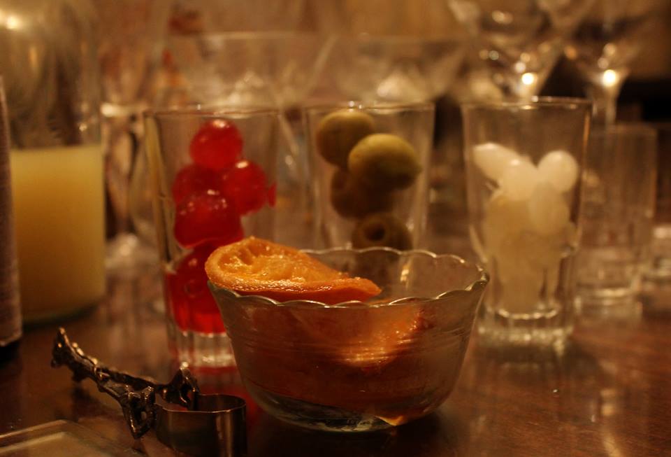 VermuBar's tweet photo. #ViernesdeVermú y City Bell fue una fiesta. http://t.co/XEFDXQng8D