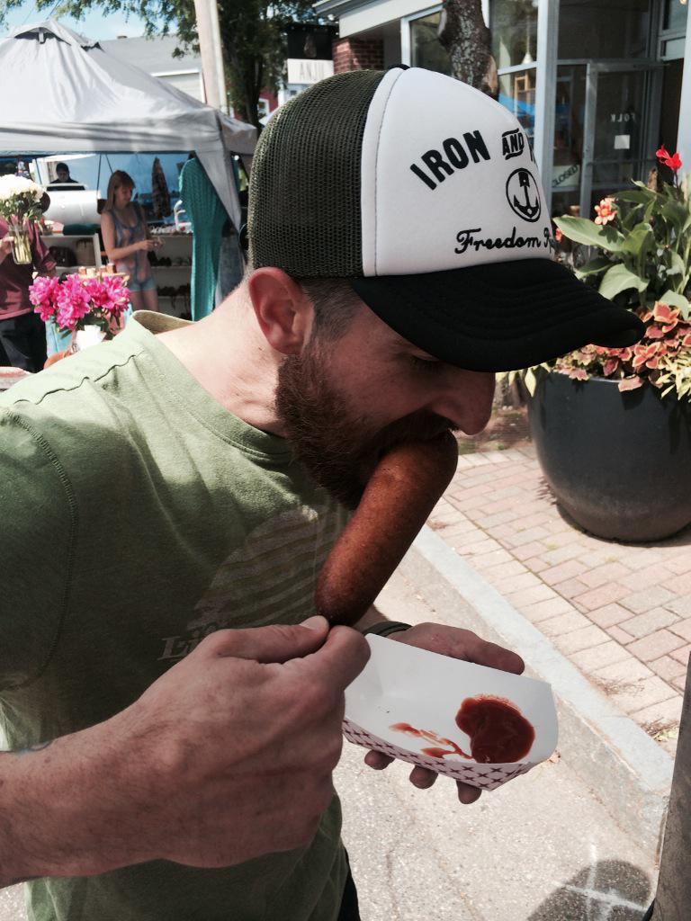 MrFoxcomposting's tweet photo. “@MaineMeat: @MrFoxcomposting enjoying our first #corndog of #kitteryblockparty! http://t.co/g3XiYHIiYs”