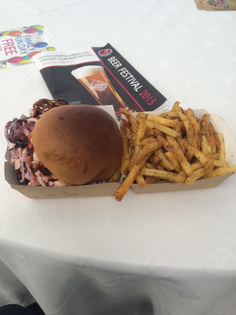 Weather might be doing much but when <a href="/LonghornsBBQuk/">Longhorns Barbecue</a> are doing good like this who cares #snbeerfestival