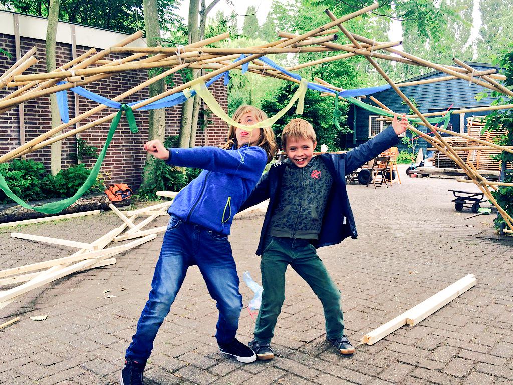 MaritOverbeek's tweet photo. Leuke #DvdA2015 van gemaakt met @Rotsoordbrug! Nieuwe fans &amp; gastvrije ontvangst @Tafelboom. Bedankt @AortaUtrecht! http://t.co/AmMxOrtbHf