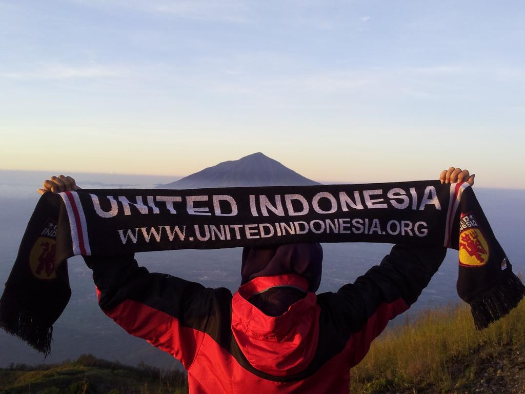 lilaindr's tweet photo. @UtdAdventure salam dati Mt.Guntur.. http://t.co/PTTrrHTefL