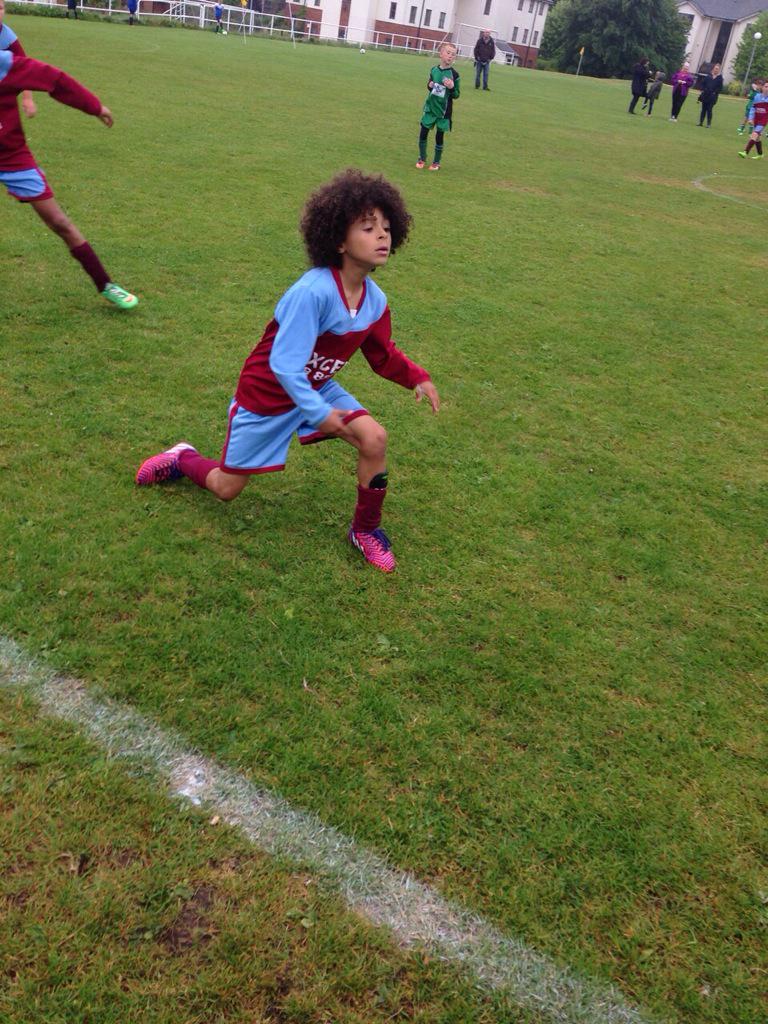 FloreyU9's tweet photo. Man of the match in action today @kateoyad @Lyndon1302 http://t.co/gRVRN1NMCo