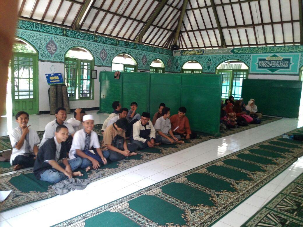 ROHIS SMAN 109 JKT tweet media