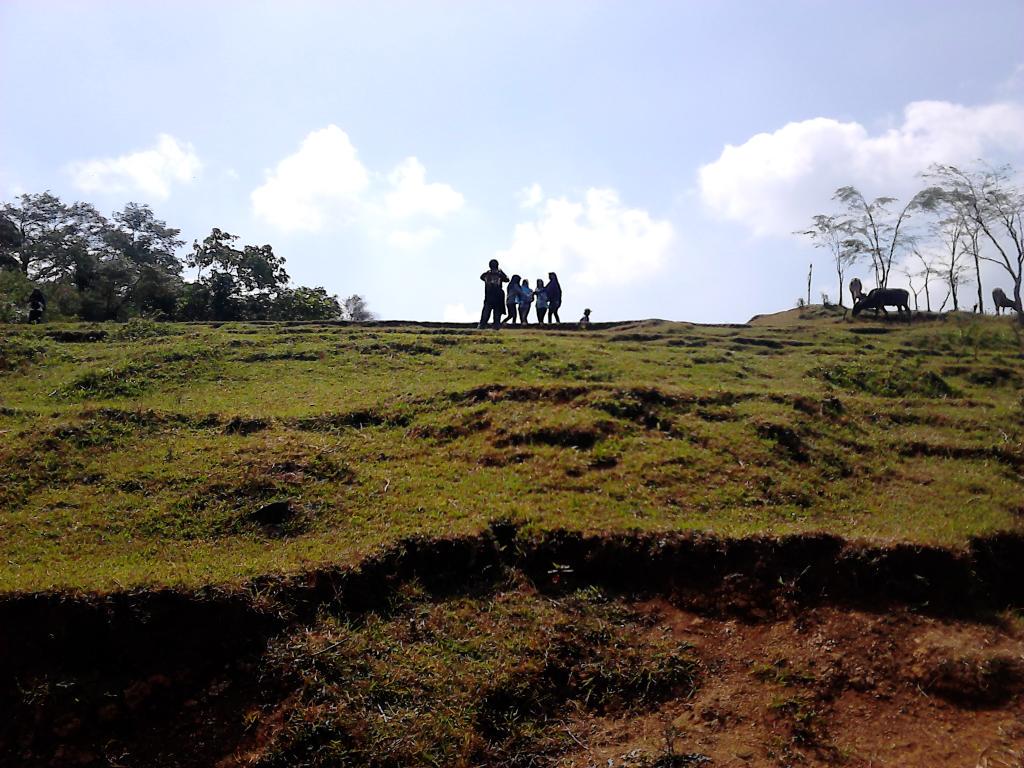 #ciwaru 
#salengge #desa_citundu 
#cadas_gantung kab.Kuningan
<a href="/ExploreKuningan/">#Explore_kuningan </a> <a href="/InfoKuningan_/">Info Kuningan ®</a> @Ciremai_post