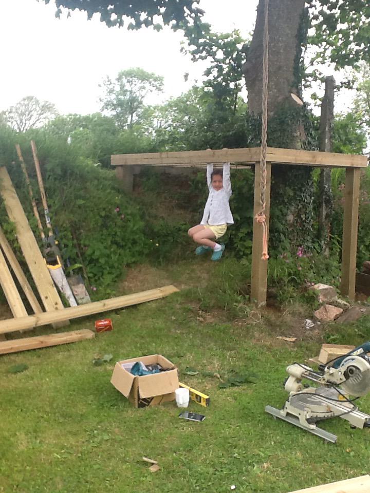conradhumphreys's tweet image. @conradhumphreys: Hmm...not quite finished Izzy, #zipwire platform #dadprojects #FathersDay #catruggedphones