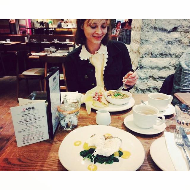 Lauryn is in #london eating Peruvian food and she's pumped. http://t.co/H5ZpAyu6iJ http://t.co/pedPE<a href="/tag/london"class="tags">#london</a>