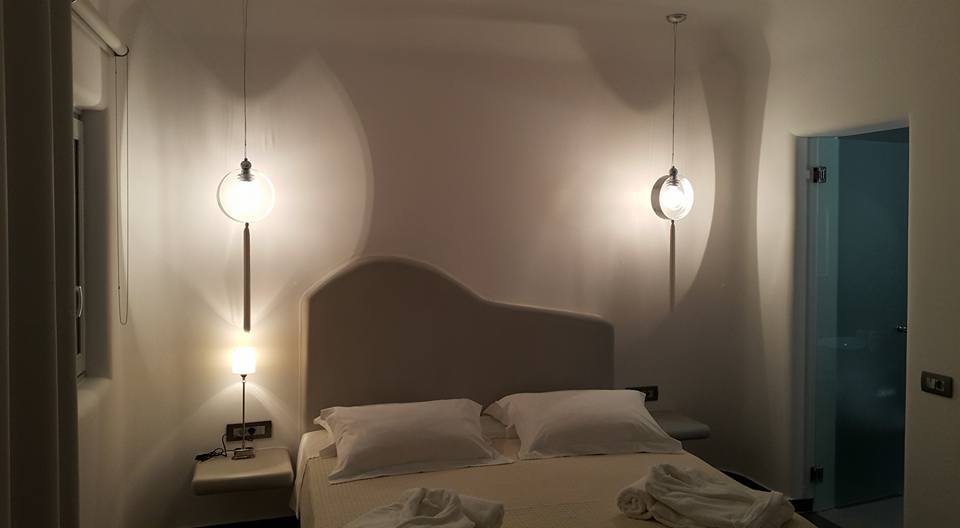 UniqueSantorini's tweet image. facebook.com/uniquesuitessa… 
follow us on facebook!!!!!