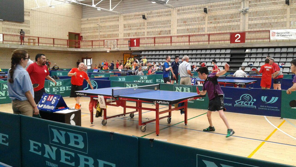 FParalimpica's tweet photo. Mientras al otro lado del planeta #LaOtraRoja nos representa en el #SpanishOpen2015 #Vidalazo #CopaAmericaChile2015 http://t.co/2Q3hgvFido