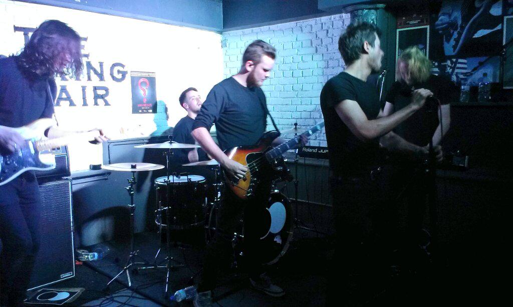 Cheers <a href="/__RockingChair/">Sheffield Nightlife</a>. Top gig w/ <a href="/TheJackobins/">The Jackobins</a> on UK tour, thanks to <a href="/HeartShakes_/">Heart Shakes</a> too! #Sheffield <a href="/Agg_Management/">Aggressive Management</a>