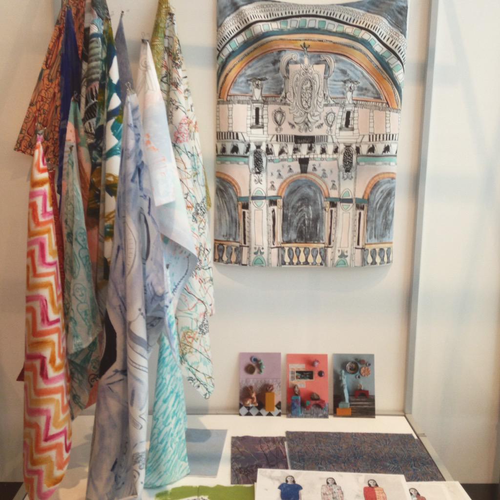 ArrrowGallery's tweet image. Check the detail on #RuthCrother's work at #GSA @GSofA #textiles #art #Glasgow #degreeshow